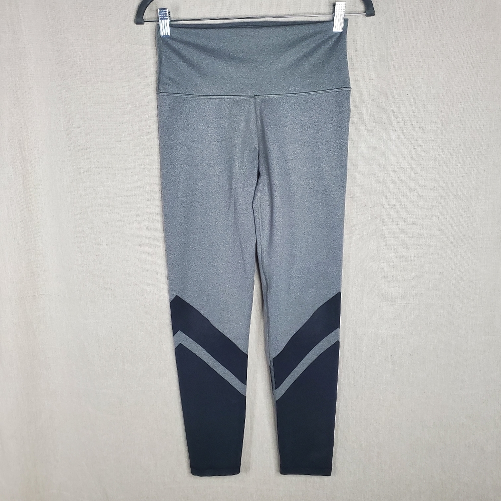 ♡ Aerie Chill Play Move Gray and Black Leggings Size Small